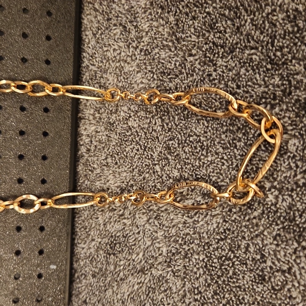Banana Republic Gold Chain Necklace - Picture 4 of 9
